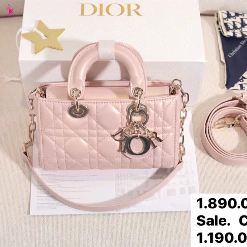 Dior Hồng nhạt