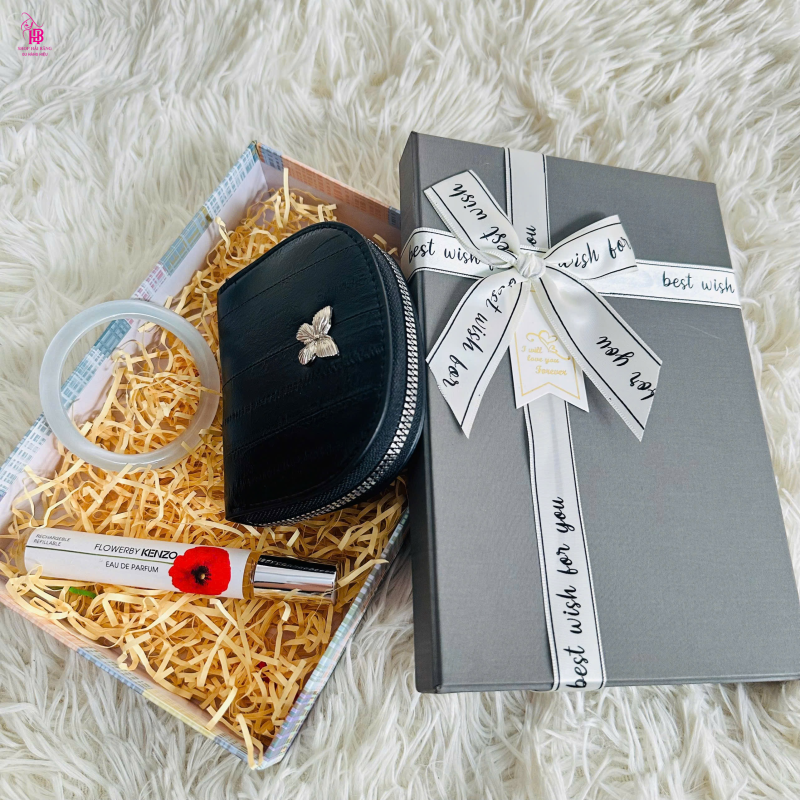 Set quà tặng 3 ( túi - nước hoa - vòng đá đeo tay )