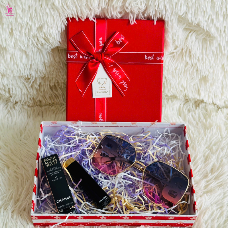Set quà tặng 8 ( son môi - mắt kính )